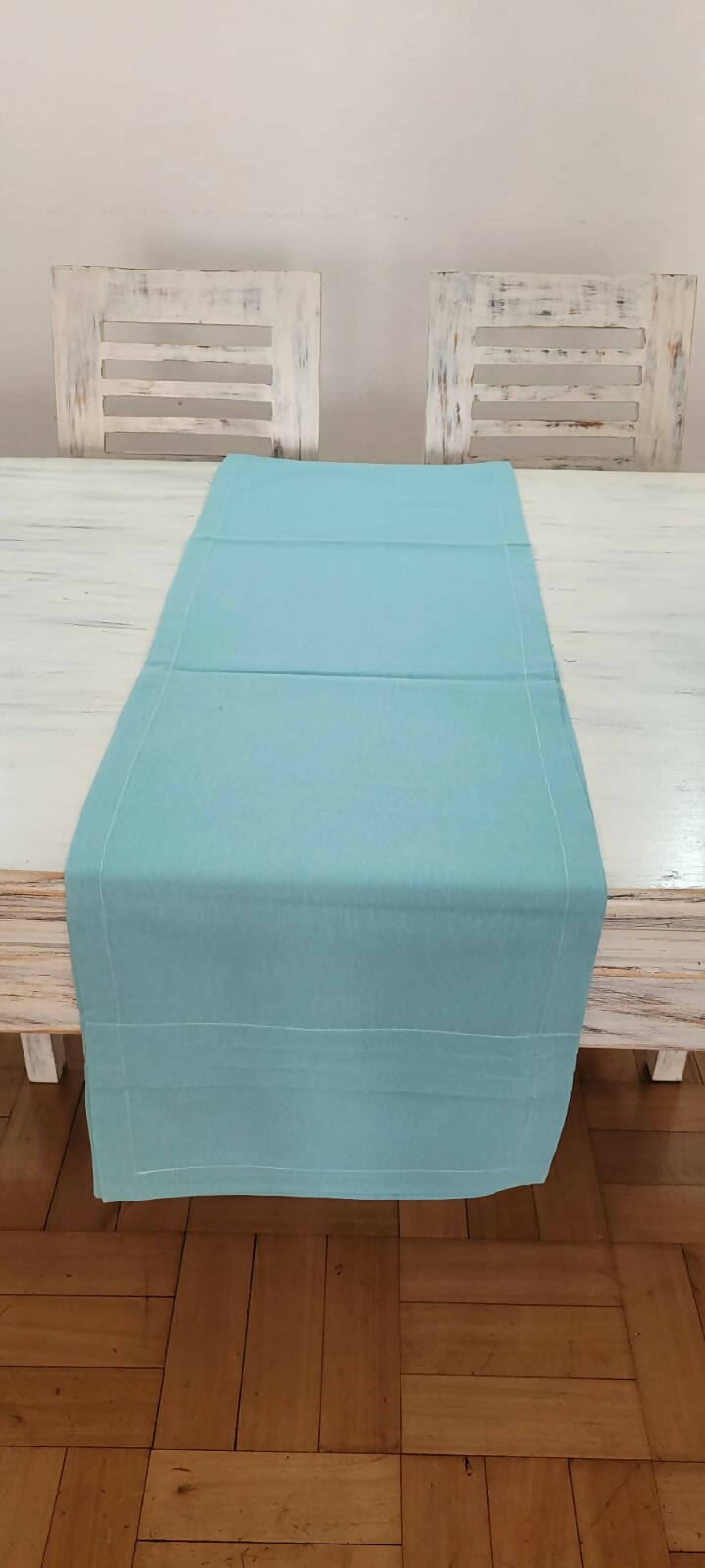 Camino de mesa algodon color calipso con alforzas