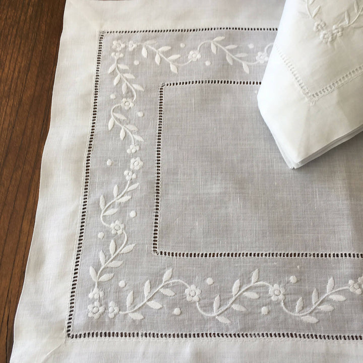 Individual Deshilado Bordado