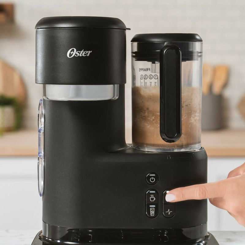 Cafetera Frappé Oster® con Licuadora BVSTDC03B-052