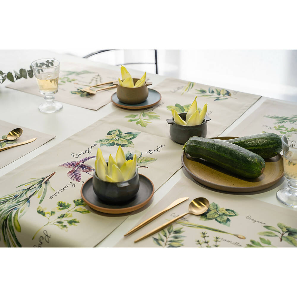 Camino de Mesa Impermeable, Hierbas