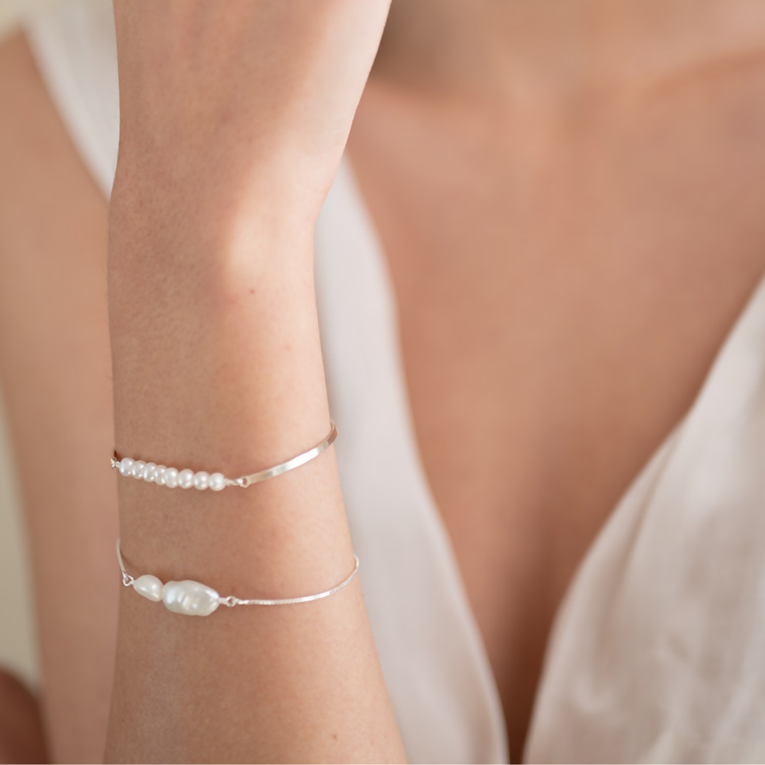 Pulsera plata perla barra