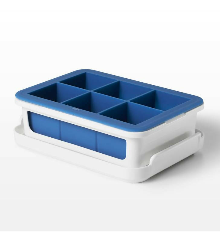 Cubetera Hielos XL Con Tapa Oxo