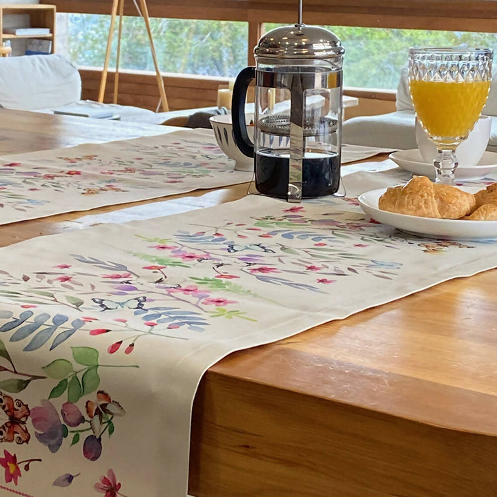 Camino de Mesa Impermeable, Primavera