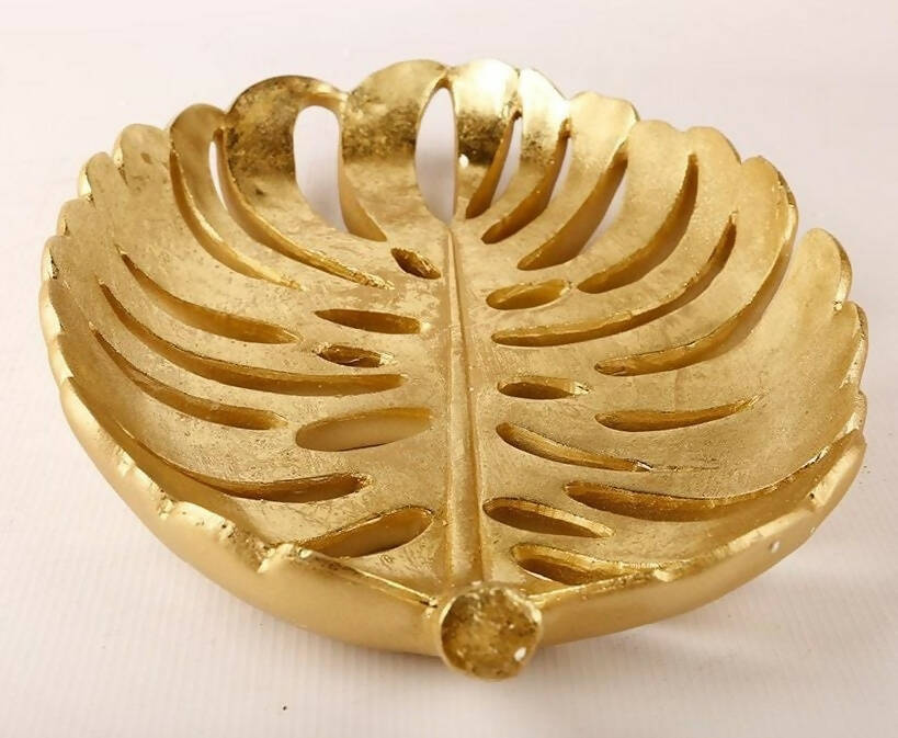 PLATO DISEÑO HOJA DORADA 36 LARGO X 26 CMS