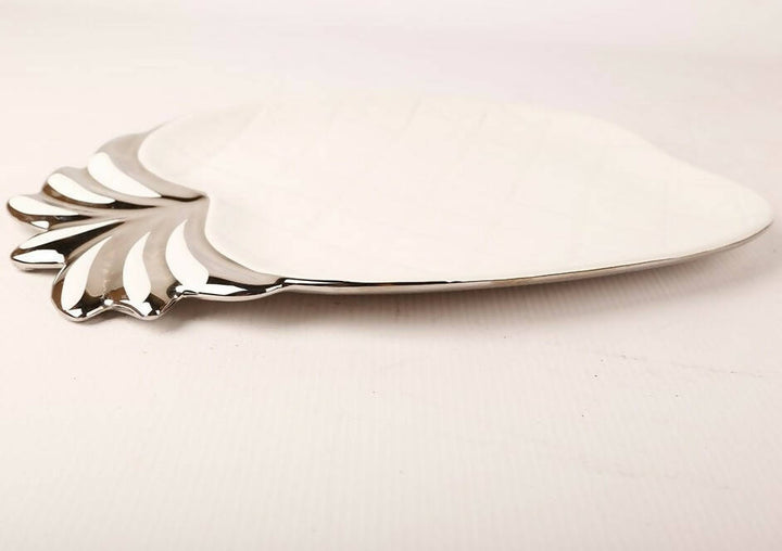 PLATO DE CERÁMICA CON FORMA DE PIÑA DE 33 X 22 CMS